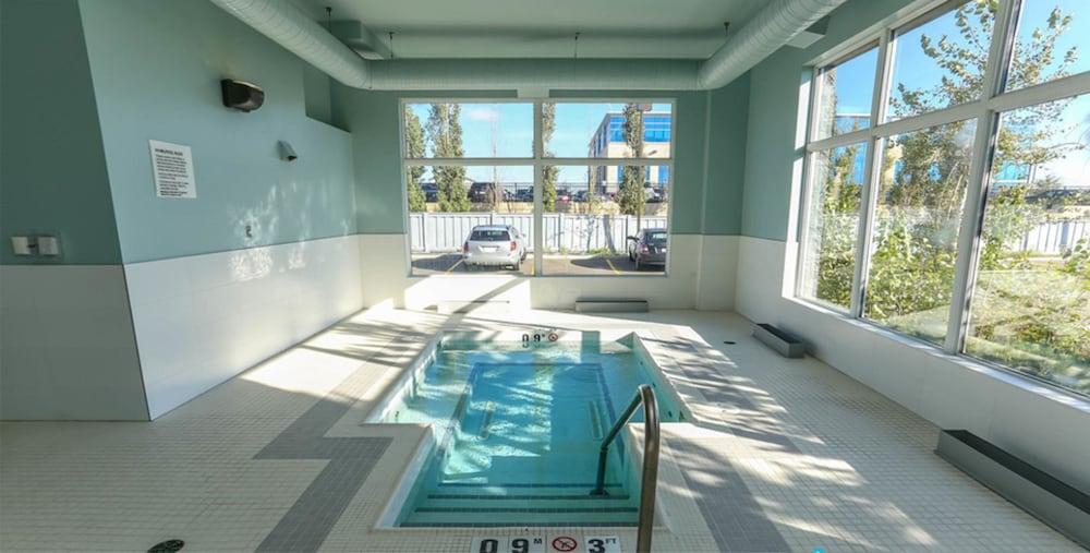 Radisson & Conference Centre Airport Hotel Calgary