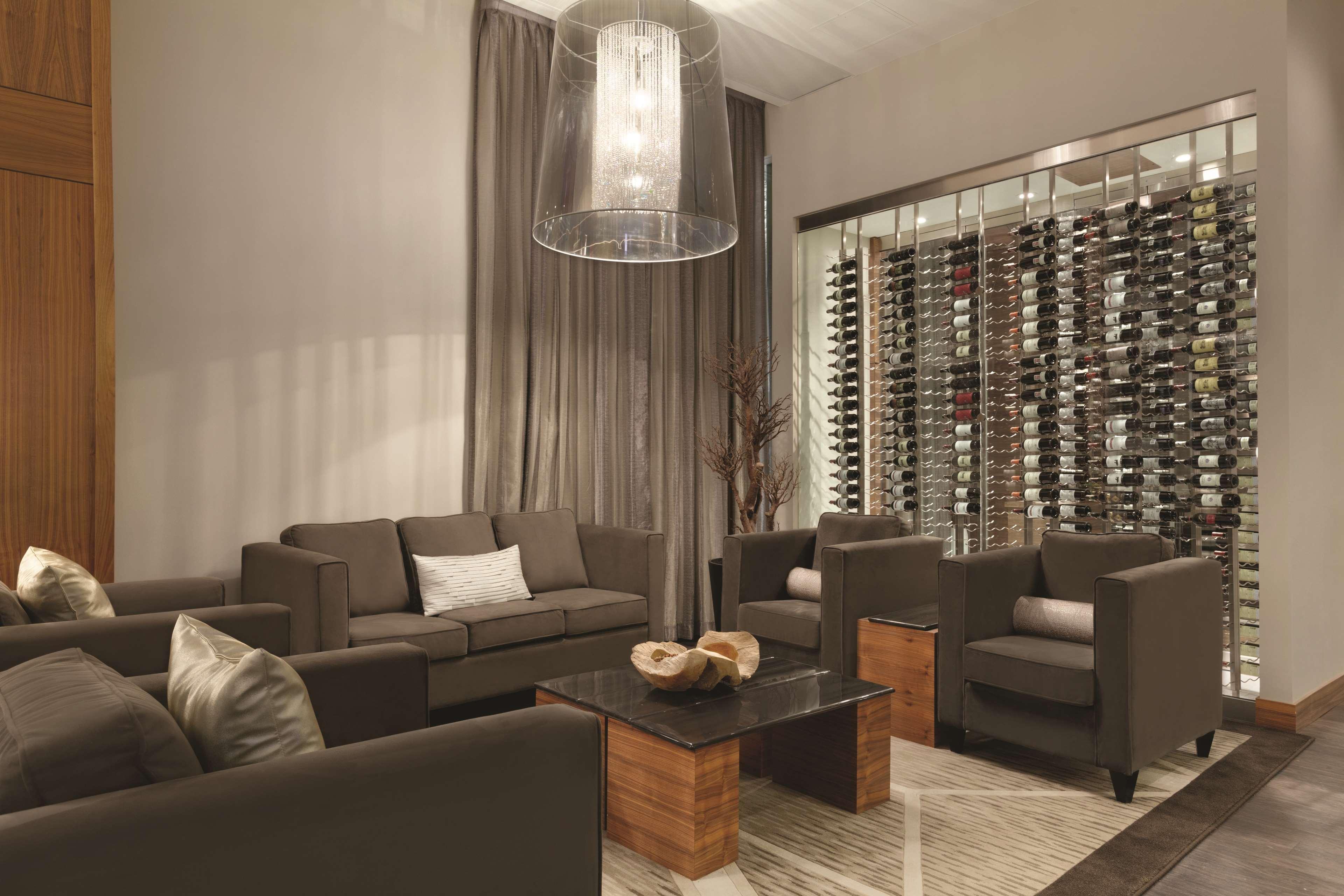 Radisson & Conference Centre Airport Hotel