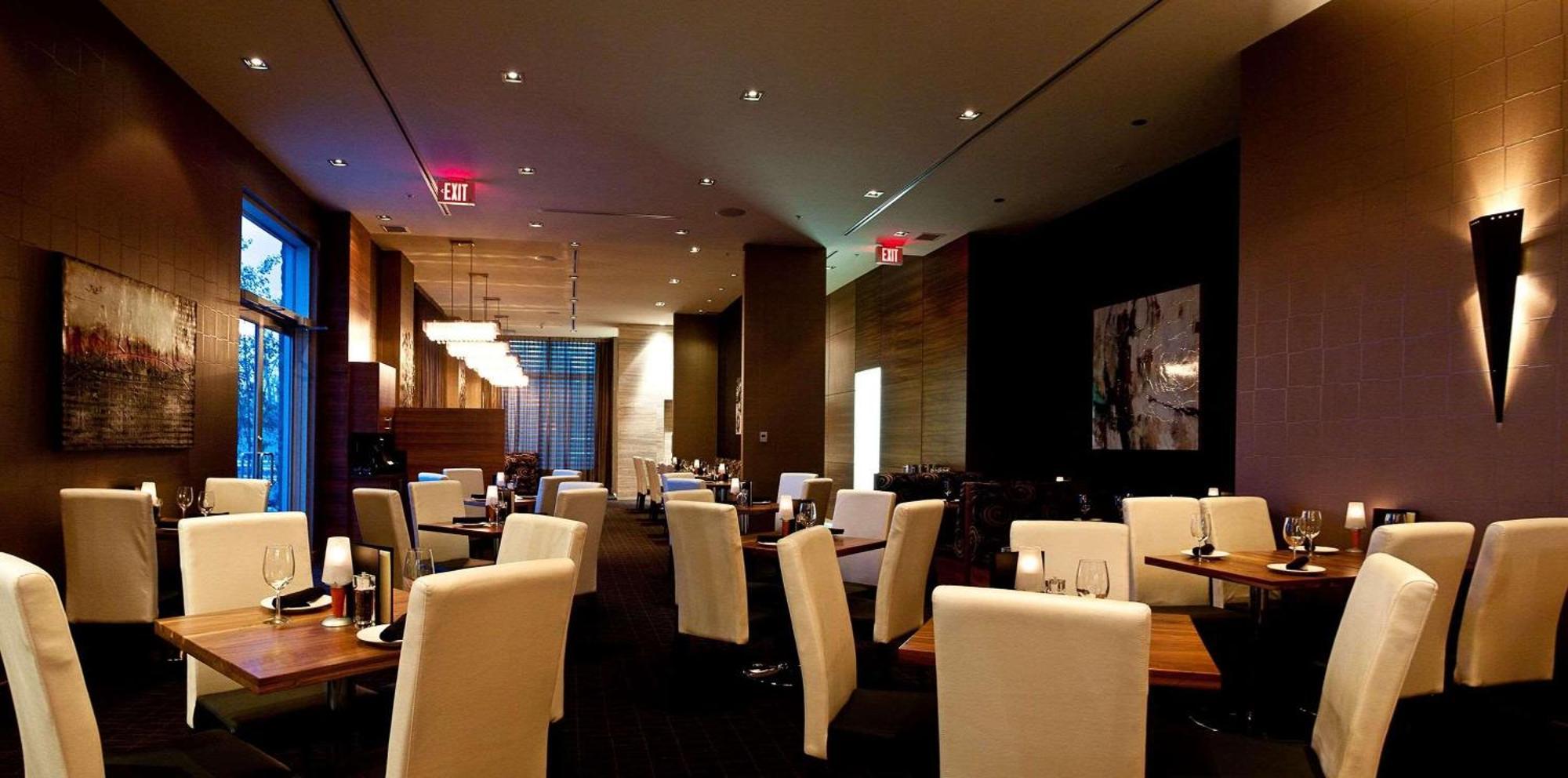 Radisson & Conference Centre Airport Hotel 4*