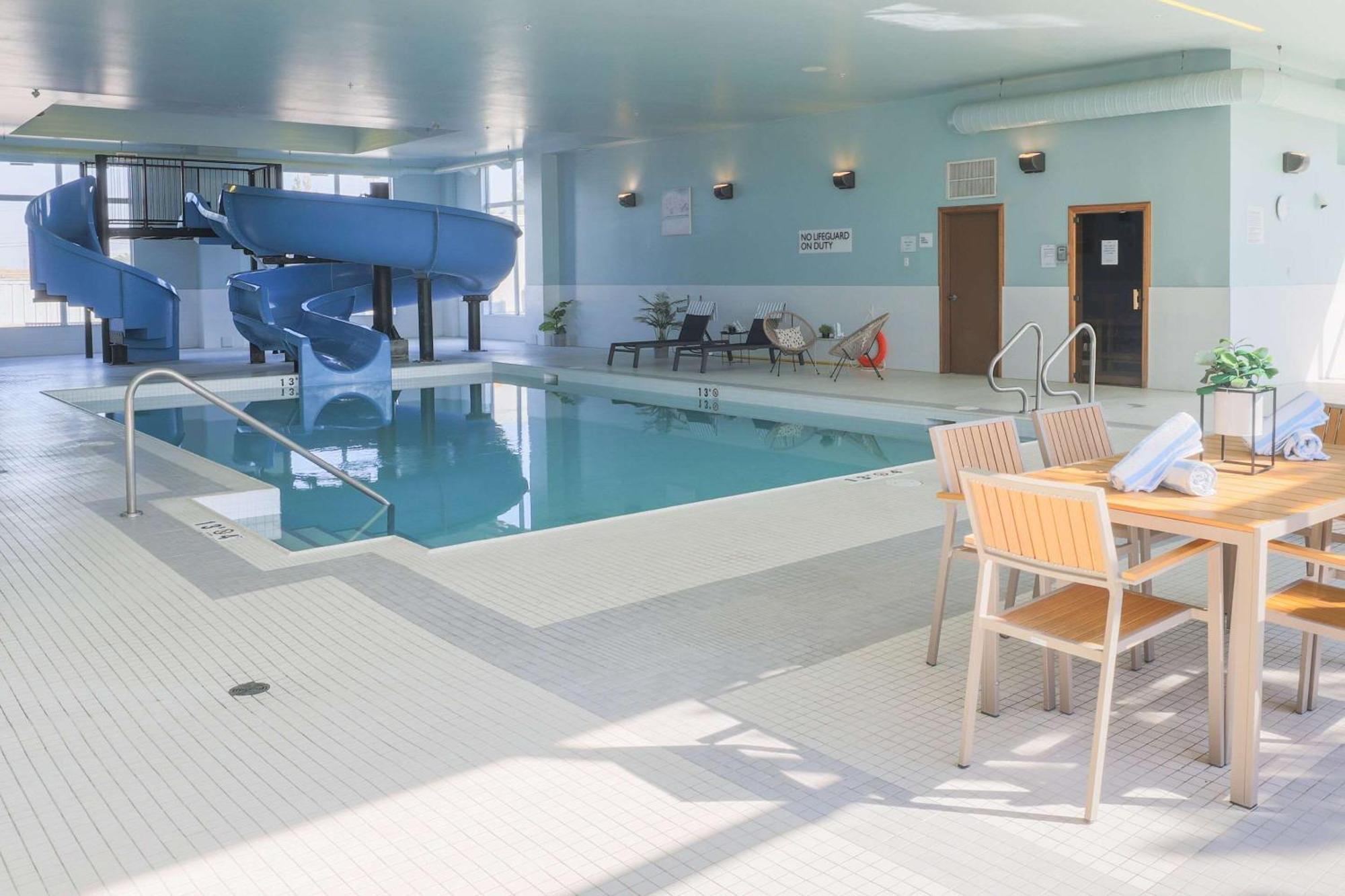 Radisson & Conference Centre Airport Hotel Calgary