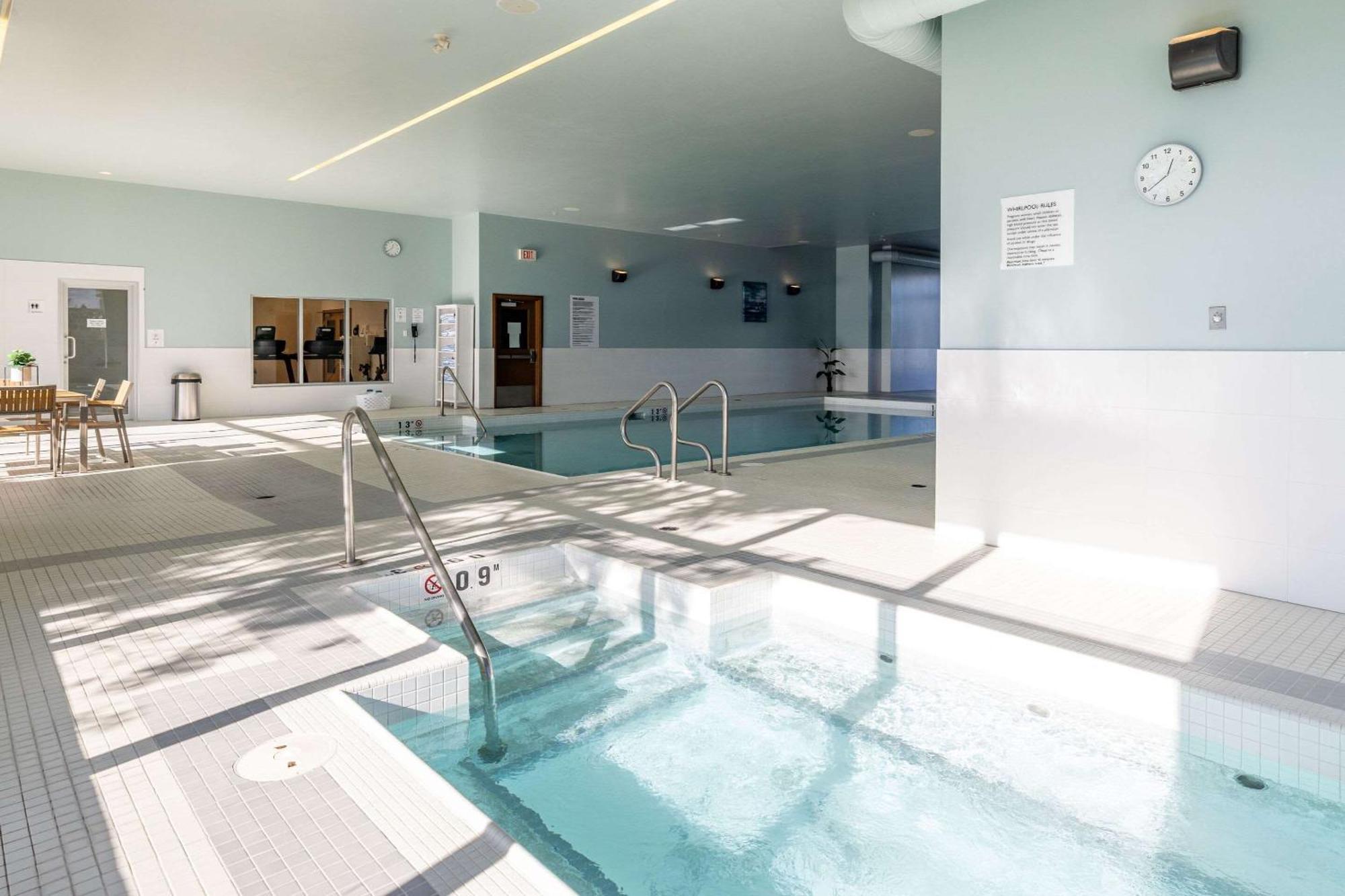 Radisson & Conference Centre Airport Calgary