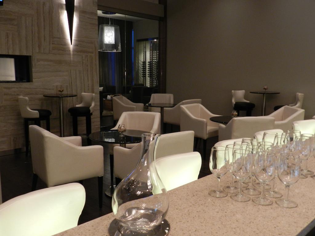 Radisson & Conference Centre Airport Calgary