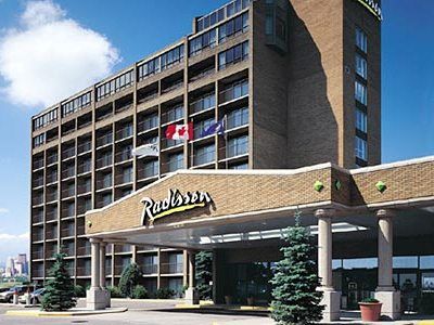 Radisson & Conference Centre Airport Hotel 4*