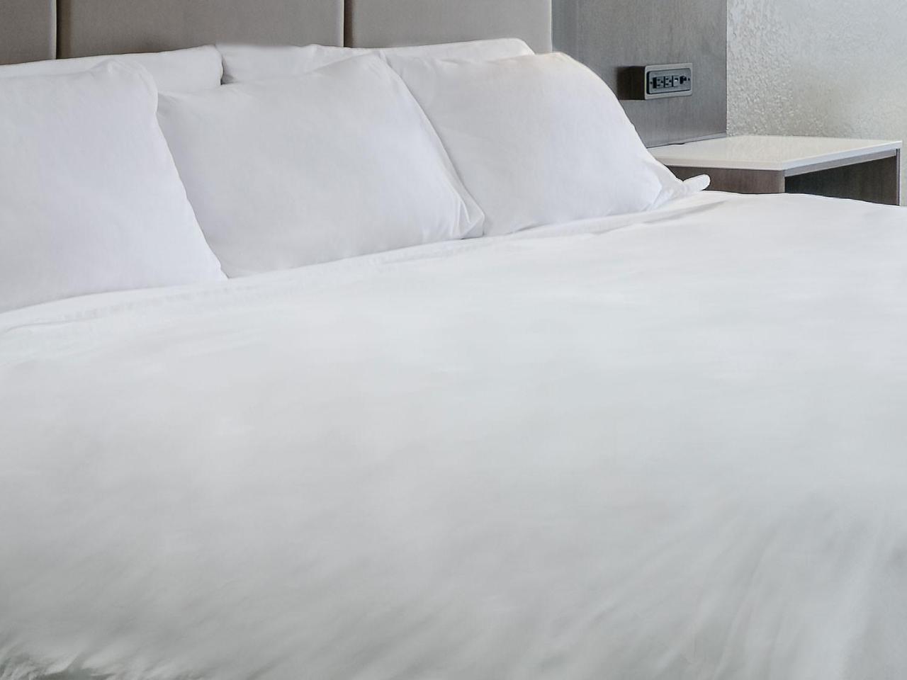 Radisson & Conference Centre Airport Hotel Calgary
